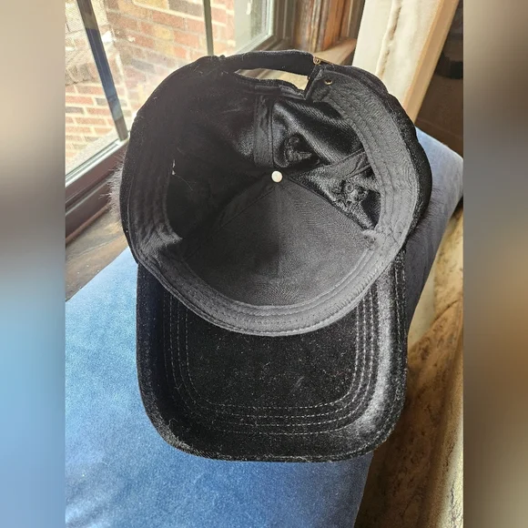 Disney Adult Hat - Picture 5 of 5